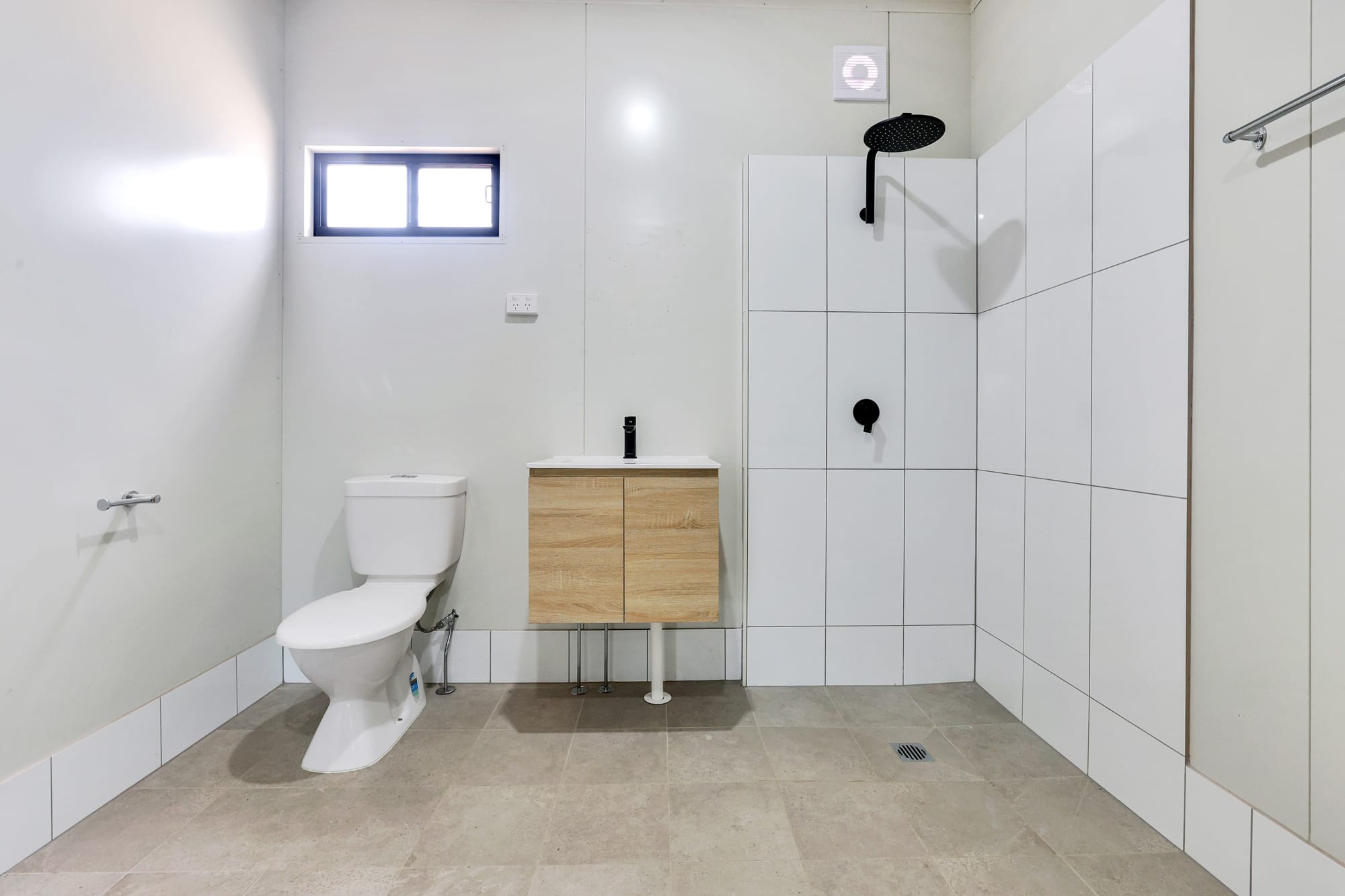 The Acacia modular home, main bathroom